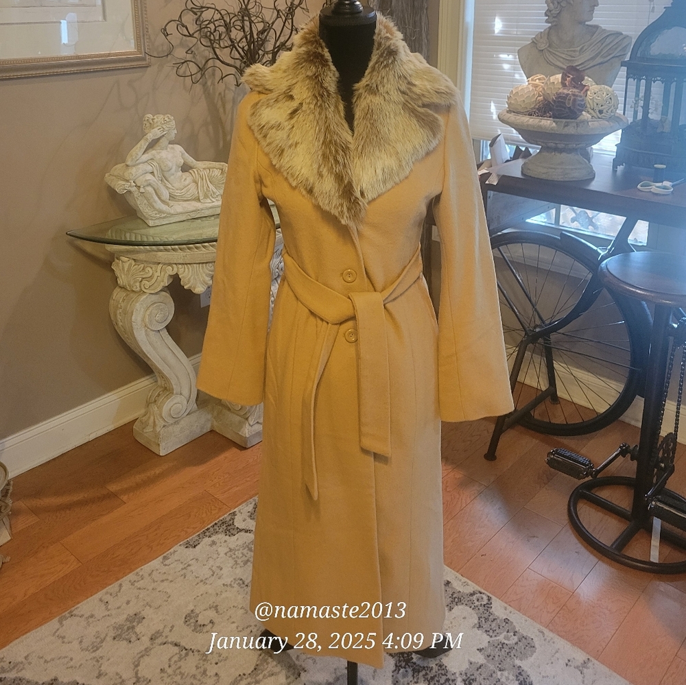 Guess Wool Blend Detachable Fur Collar Coat Designer Luxury Celebrity #79